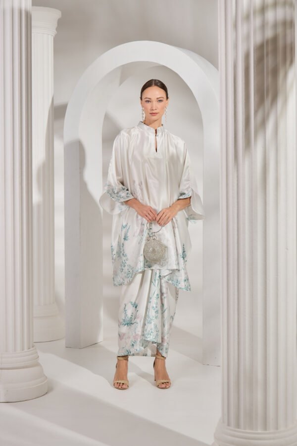 Kurung Petra Set Pario