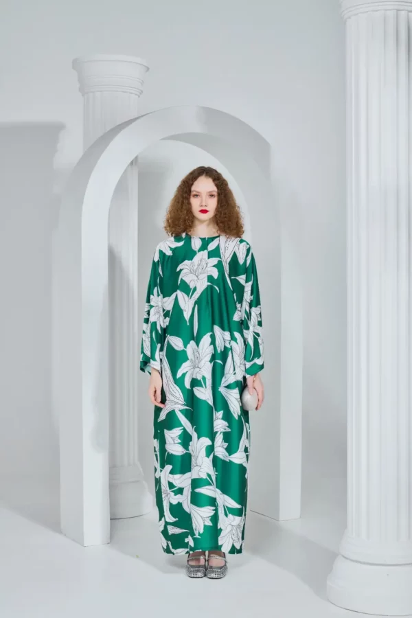 Caftan Lily