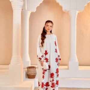 Alternative view of Caftan Jelita